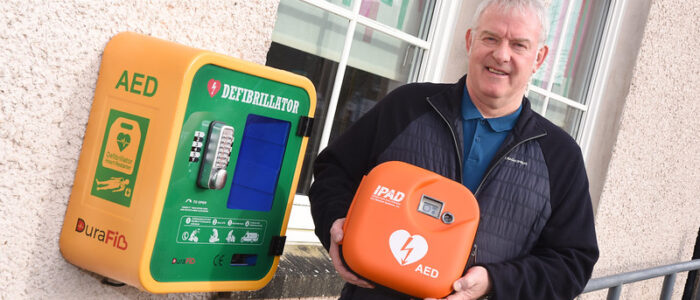 Pictured Community Choices funding will help Friends of Forth Valley First Responders install Public Access Defibrillators across the Council area.